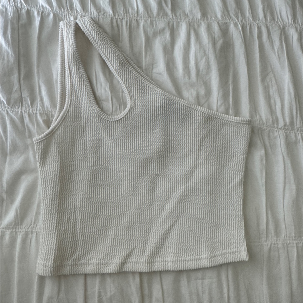 One shoulder ribbed cutout tank